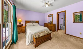 519 Country Club Dr W, Arapahoe, NC 28510