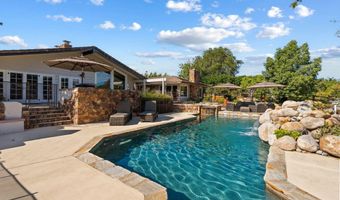 8 Country Glen Rd, Fallbrook, CA 92028