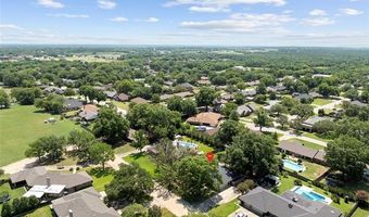 2208 Hickory Dr, Ardmore, OK 73401