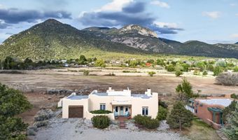11 Los Altos, Arroyo Seco, NM 87514
