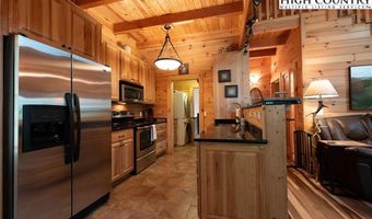 80 Dana Dr, Bakersville, NC 28705