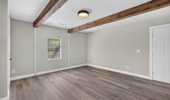 422 London St, Alma, AR 72921