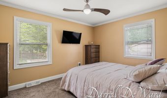 6662 Adaridge Dr SE, Ada, MI 49301