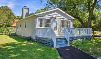 40525 N Marcus St, Antioch, IL 60002