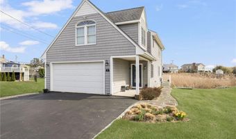 18 STARFISH Dr, Narragansett, RI 02882