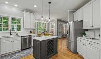 405 Chanticlair Dr, Apex, NC 27502