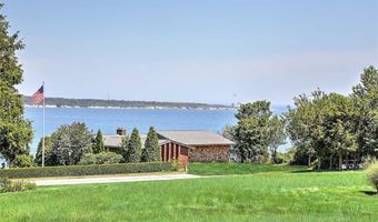 727 Boston Neck Rd, Narragansett, RI 02882