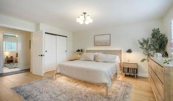 2708 York Rd, Carlsbad, CA 92010