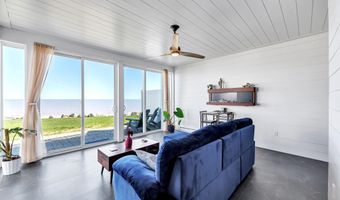 2622 LAKE St, Algoma, WI 54201