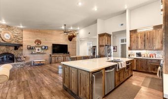 4905 Parkville Rd, Anderson, CA 96007