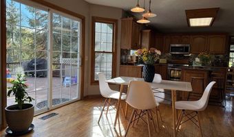 251 Kingston Dr, Aurora, OH 44202