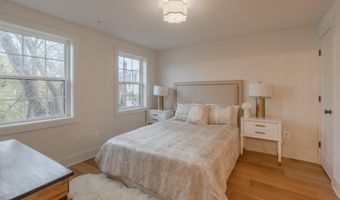 3107 MOSBY St, Alexandria, VA 22305