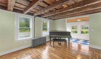 201 Plainfield Pike, Foster, RI 02825