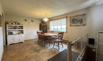 7 Meadow Wood Dr, Barre, VT 05654
