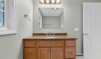 11 Soneric Ln, Richmond, RI 02812