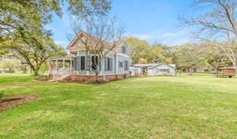 8916 Eastwood Dr, Abbeville, LA 70510