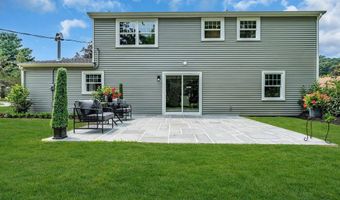 8 Imperia Pl, Aberdeen, NJ 07747