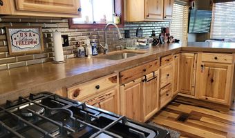 10125 Round Valley Rd, Cascade, ID 83611