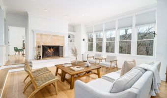 62 Riverford Rd, Brookfield, CT 06804