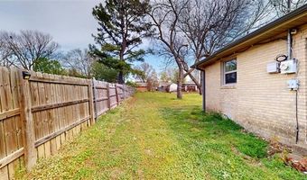 520 N Crownpoint Dr, Ada, OK 74820