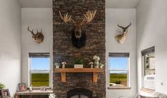 407 Lost Fawn Trl, Belgrade, MT 59714