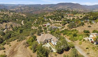 1094 Hillcrest View Ln, Fallbrook, CA 92028