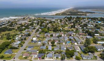 870 11TH St SW, Bandon, OR 97411