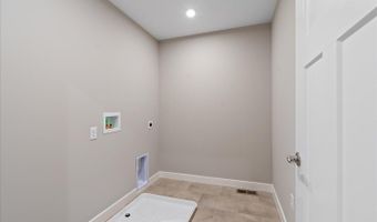 11024 Farmview Dr, Alexandria, KY 41001