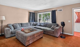 110 Pierce St, Arlington, WI 53911