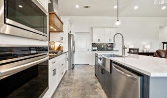 1813 Avilla Vincintage, Alexander, AR 72002