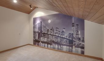 6 Williamsburg Ln, Bedford, NH 03110
