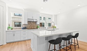 2545 Broom Ln, Carlsbad, CA 92008