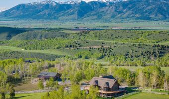 785 STRAWBERRY HILLS Dr, Bedford, WY 83112