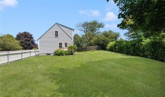 208 W View Rd, Middletown, RI 02842