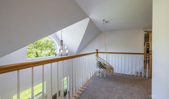 300 Fisher Rd, Athens, OH 45701
