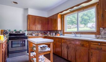 466 Hillside Ave, Berlin, NH 03570