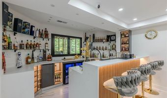 10610 Kingsmark Trl, Alpharetta, GA 30022