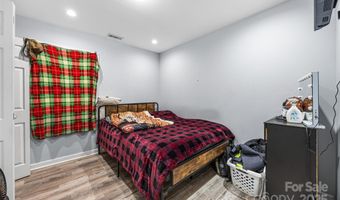 3801 Sofley Rd, Charlotte, NC 28206