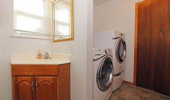 712 Duckett St, Advance, MO 63730