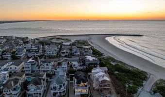 93 E 11th St, Avalon, NJ 08202