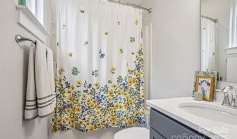 2242 Electric Ln, Charlotte, NC 28205