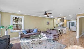 5 Elmore St, Asheville, NC 28804