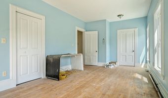 31 Bath St, Bath, ME 04530