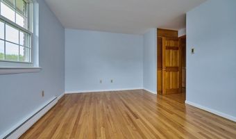 3 Colonial Village Dr 10, Arlington, MA 02476