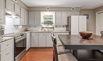 1010 Eaton Dr, Abbeville, LA 70510