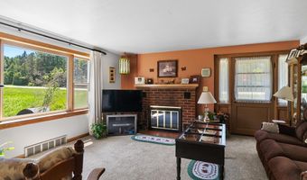 142 County Rd S, Algoma, WI 54201