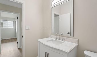 5038 Betsy Dr, Columbus, OH 43227