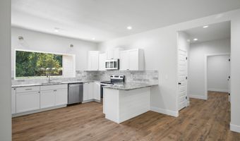 17 Builders Ln, Anderson, MO 64831