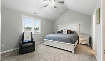 1308 Hideaway Dr, Auburn, IN 46706