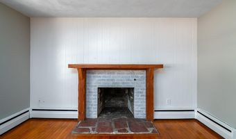 19 Waldron Ave, North Kingstown, RI 02852